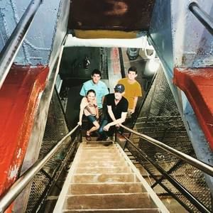 Meet your Posher, Carlton